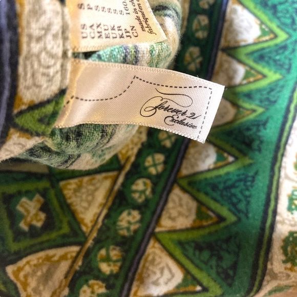 Forever 21 Boutique Green Mosaic Print Mini Skirt Sz Small Pockets Button Down - Picture 2 of 7